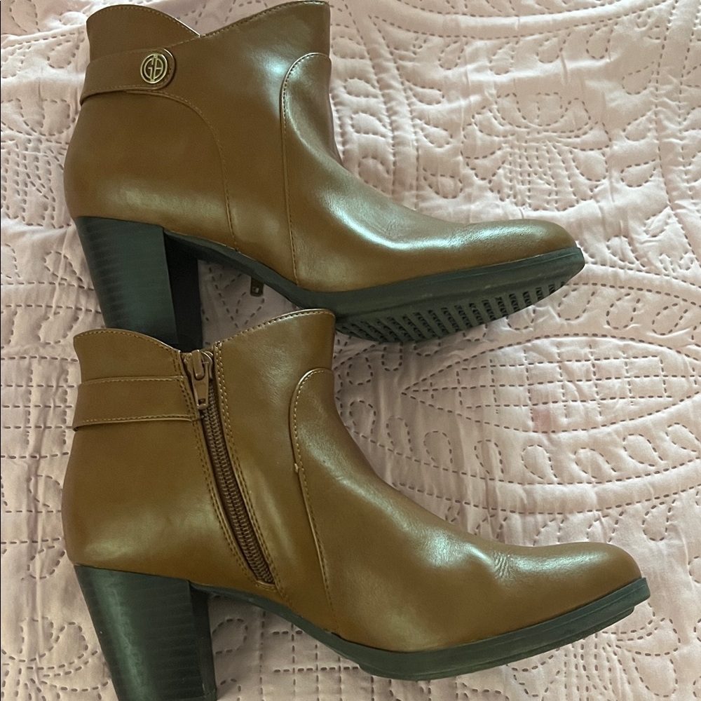 Gianni Bernini Brown Booties
